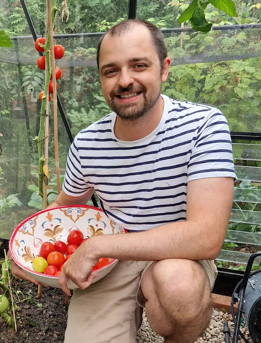 João, the developer behind Leaftide